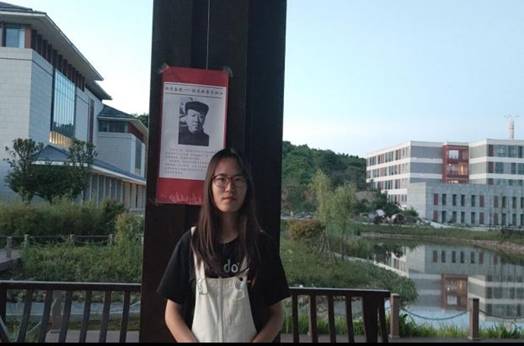 商bingo游戏
开展“励志奋进，红色故事育初心”资助育人微视频演讲比赛